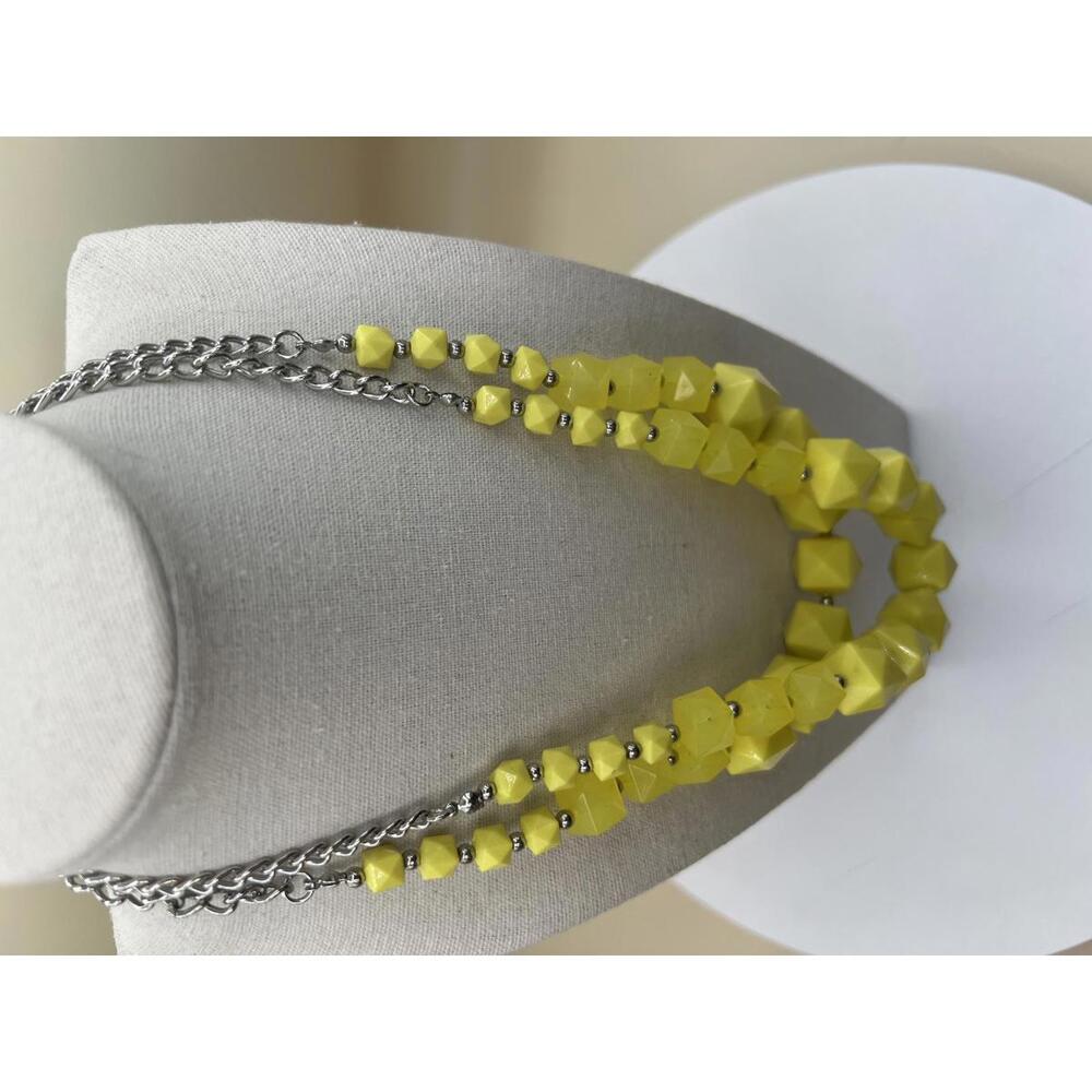 Yellow Geometric Beaded Necklace with Silver Chain   N21 - Picture 5 of 7